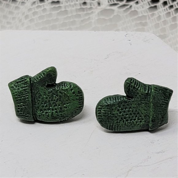 Cute Holiday Mittens Earrings Green Pierced Post - Picture 3 of 8